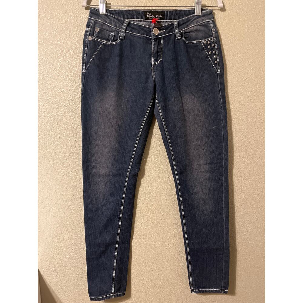 Eighty eight Perfect jeans. Women’s size 3.